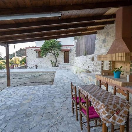 Villa Tzaniana Apomarma Exteriör bild